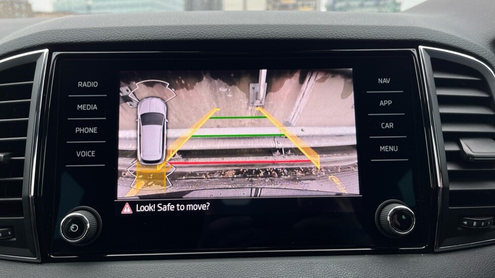 Used Skoda Karoq 2024 for sale - 76586862: Photo 30