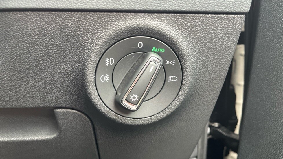 Used Skoda Karoq 2024 for sale - 76586862: Photo 31