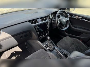 Used Skoda Octavia 2017 for sale - 75886990: Photo