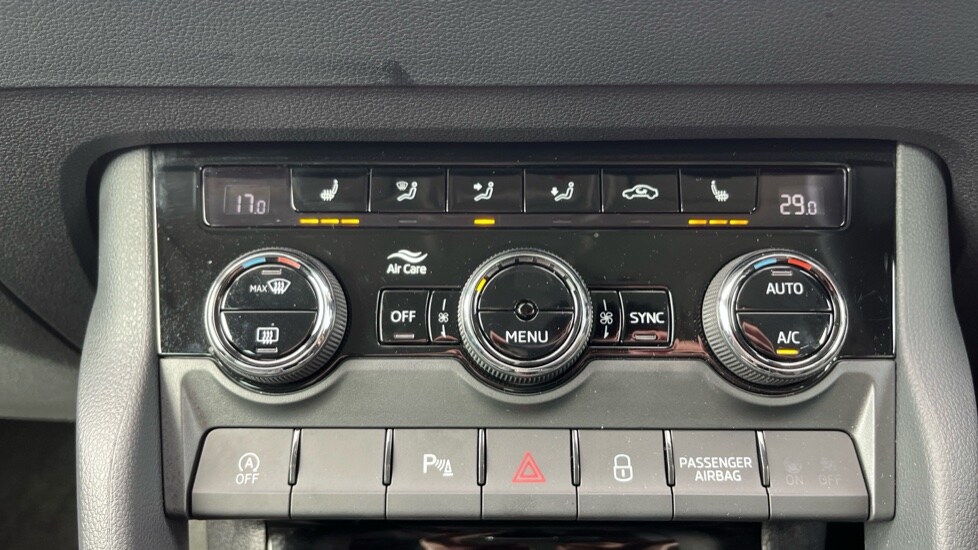 Used Skoda Karoq 2025 for sale - 76074284: Photo 28