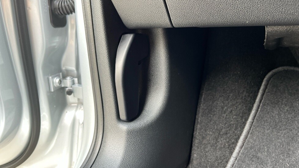 Used Skoda Karoq 2025 for sale - 76074284: Photo 31