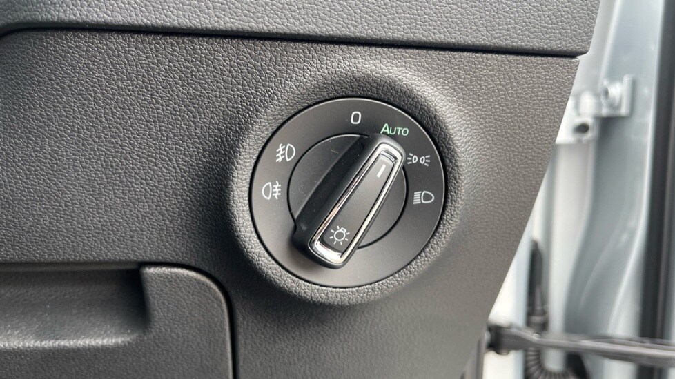 Used Skoda Karoq 2025 for sale - 76074284: Photo 40