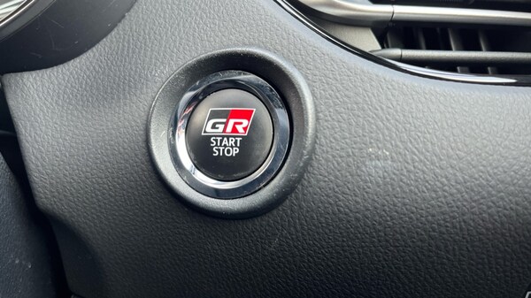 Used Toyota C-HR 2023 for sale - 75672142: Photo 23