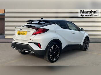 Used Toyota C-HR 2023 for sale - 75672142: Photo