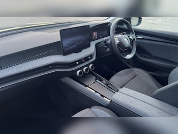 Used Skoda Superb 2024 for sale - 76539924: Photo