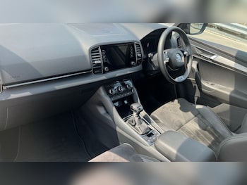 Used Skoda Karoq 2024 for sale - 75471976: Photo