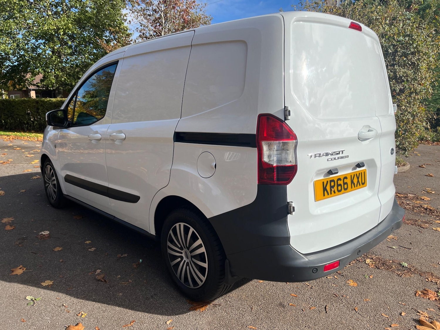 Used Ford Transit Courier 2016 for sale - 76377495: Photo 13