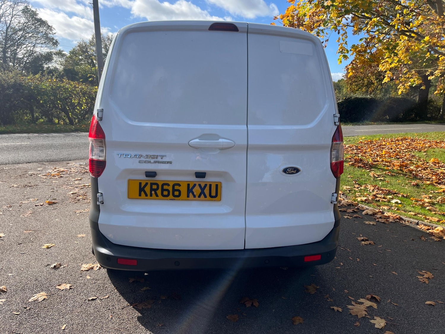 Used Ford Transit Courier 2016 for sale - 76377495: Photo 16