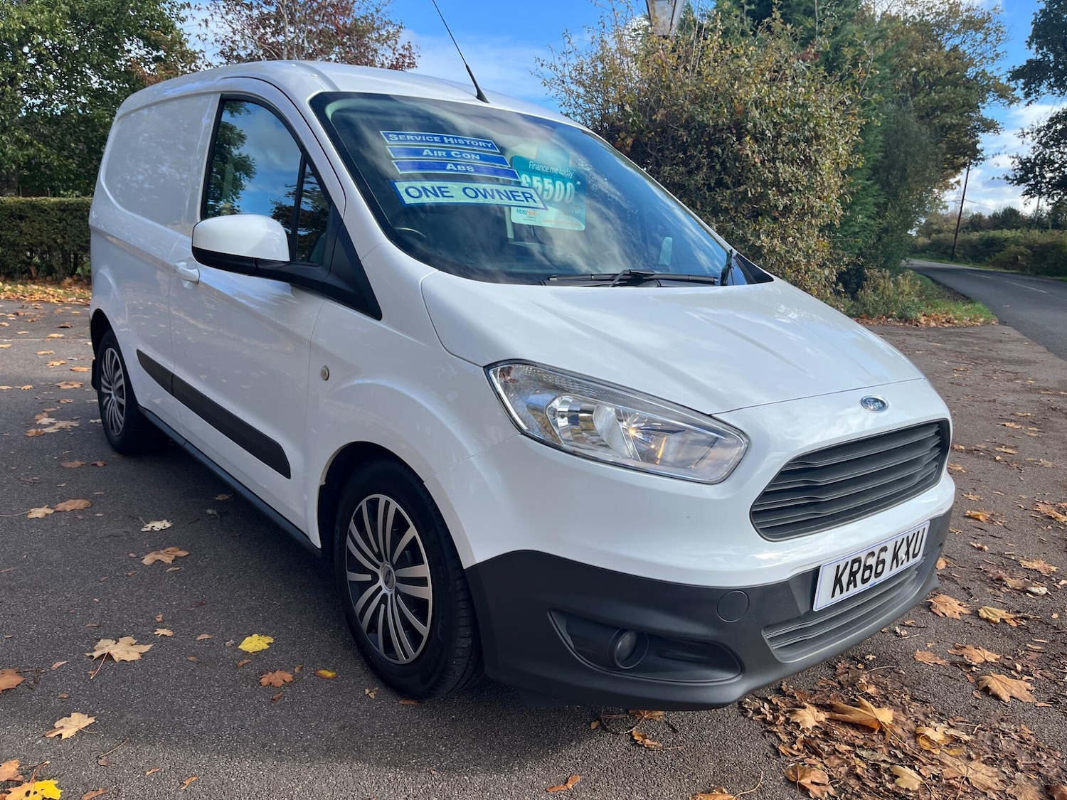 Used Ford Transit Courier 2016 for sale - 76377495: Photo 2