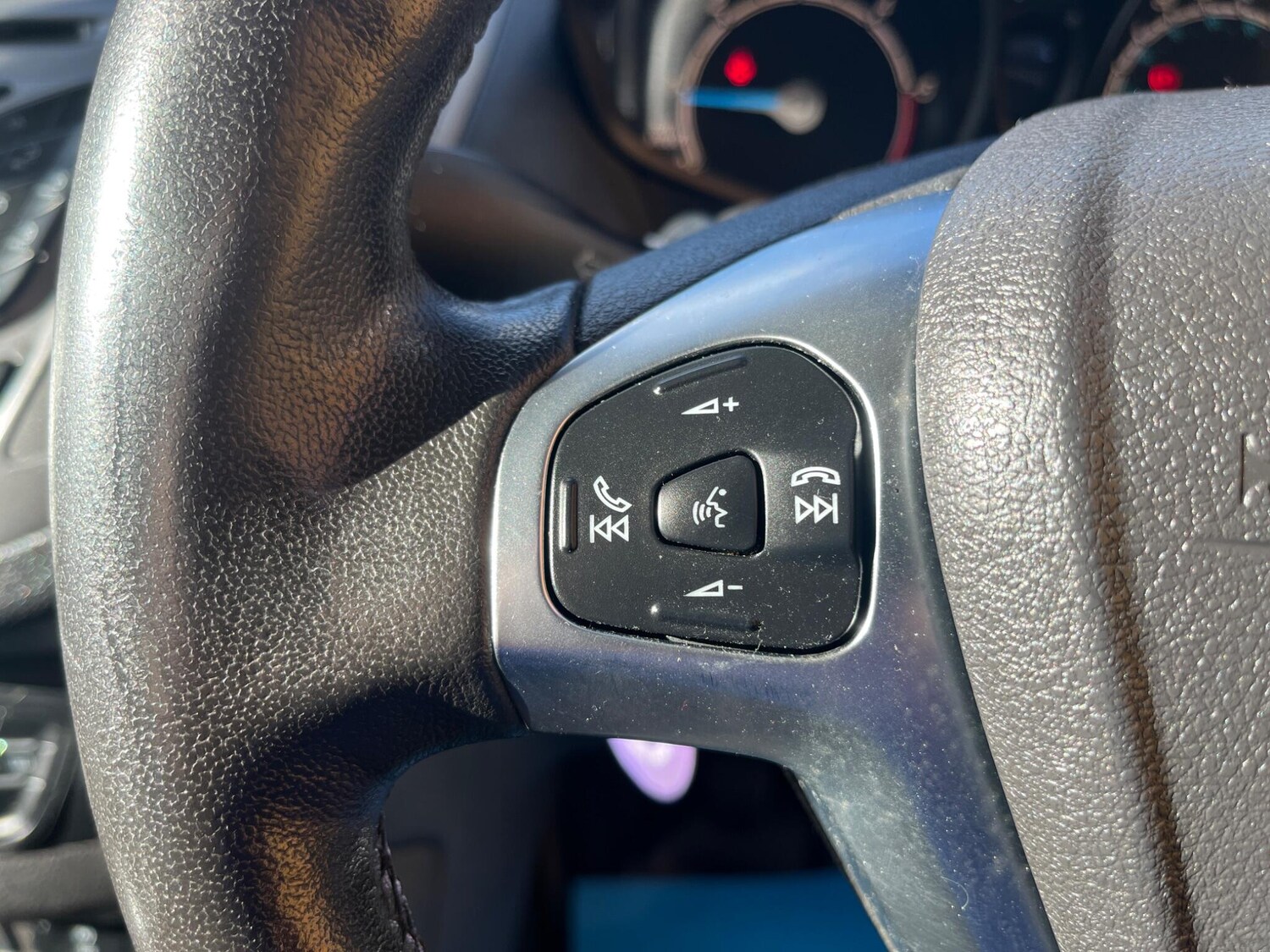 Used Ford Transit Courier 2016 for sale - 76377495: Photo 29