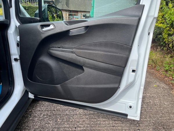 Used Ford Transit Courier 2019 for sale - 75532642: Photo 27