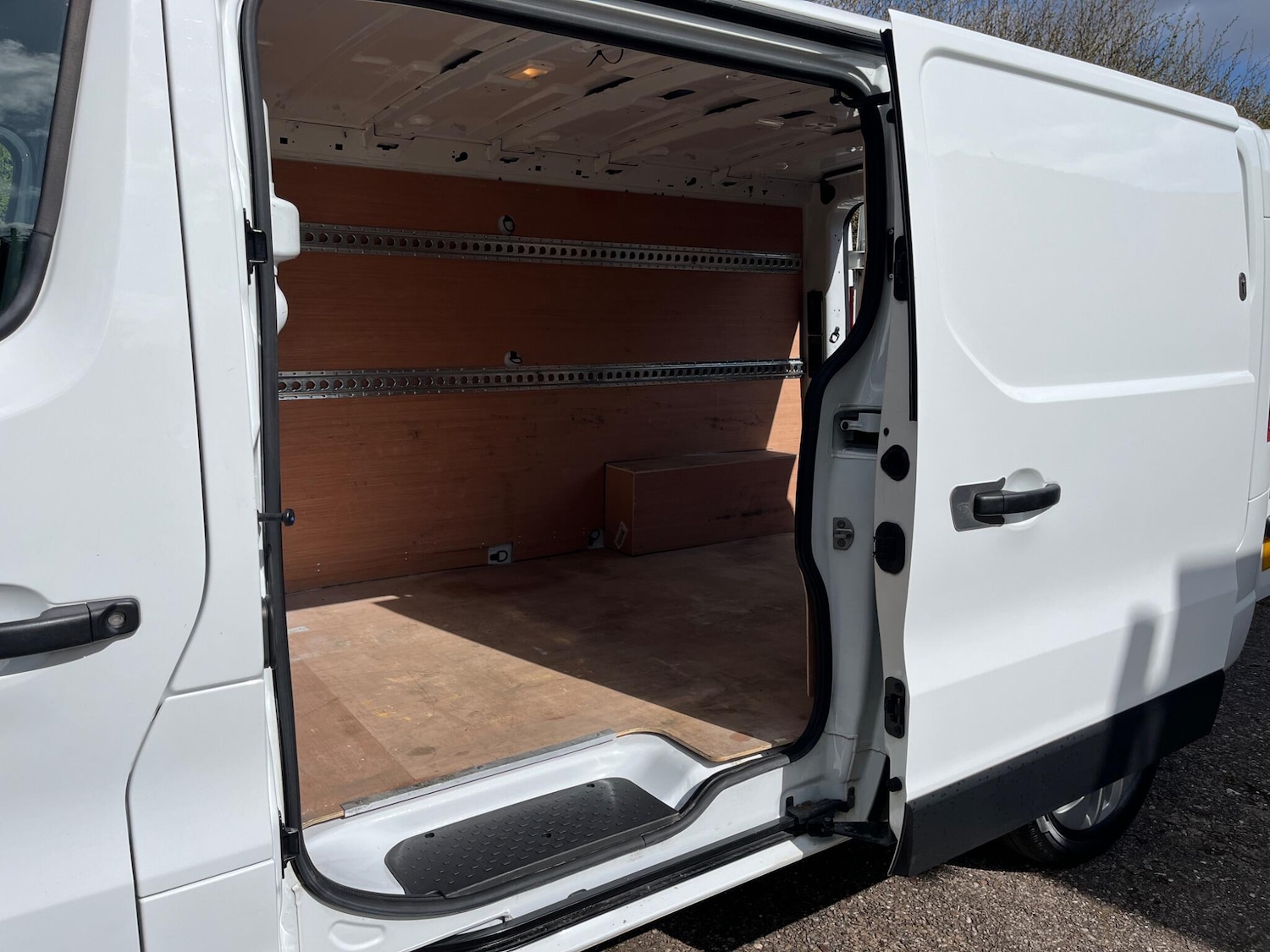 Used Nissan NV300 for sale - 78057963: Photo 23