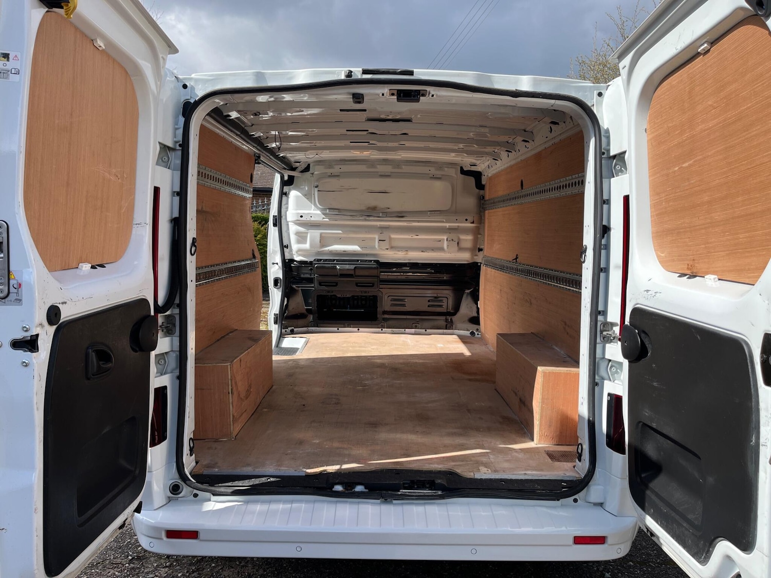 Used Nissan NV300 for sale - 78057963: Photo 26