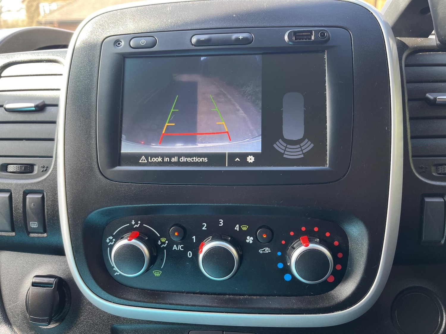 Used Nissan NV300 for sale - 78057963: Photo 45