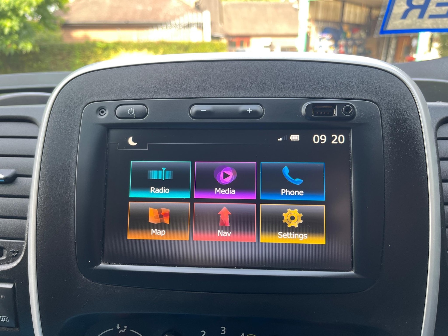 Used Renault Trafic for sale - 76996713: Photo 38