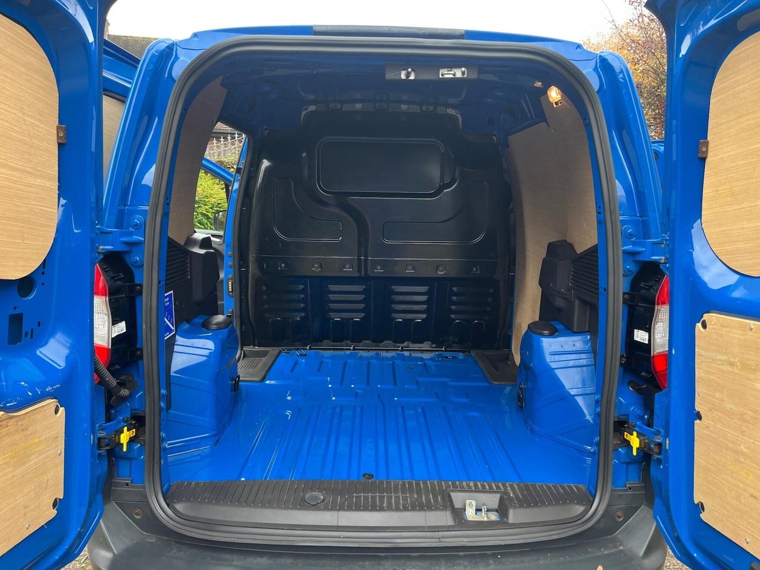 Used Ford Transit Courier 2019 for sale - 76522336: Photo 16