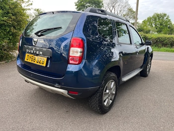 Used Dacia Duster 2018 for sale - 78528933: Photo