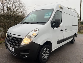 Vauxhall Movano feature image