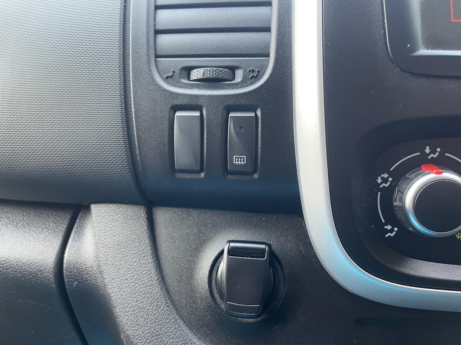 Used Renault Trafic 2021 for sale - 76992750: Photo 43