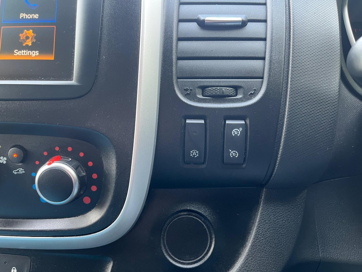 Used Renault Trafic 2021 for sale - 76992750: Photo 44