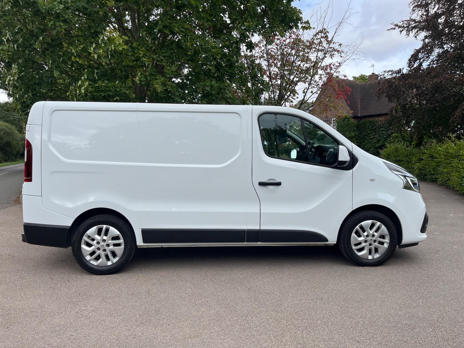 Used Renault Trafic 2020 for sale - 76987788: Photo 8