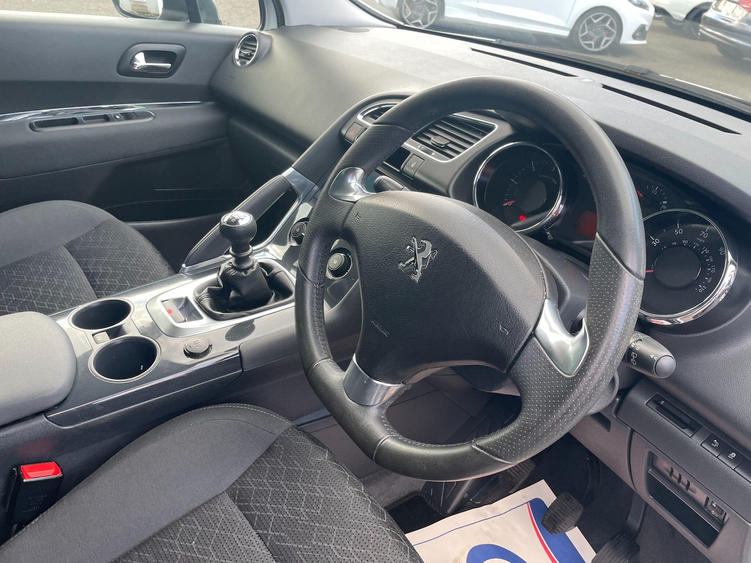 Used Peugeot 3008 2015 for sale - 76108632: Photo 15