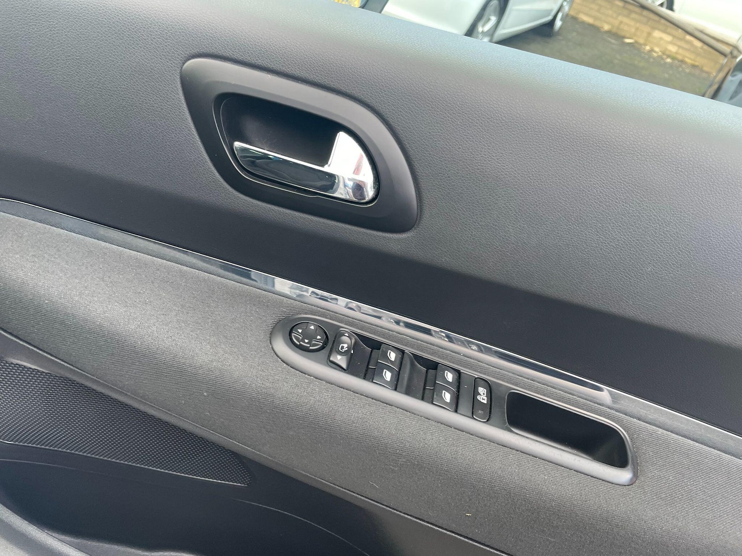 Used Peugeot 3008 2015 for sale - 76108632: Photo 20