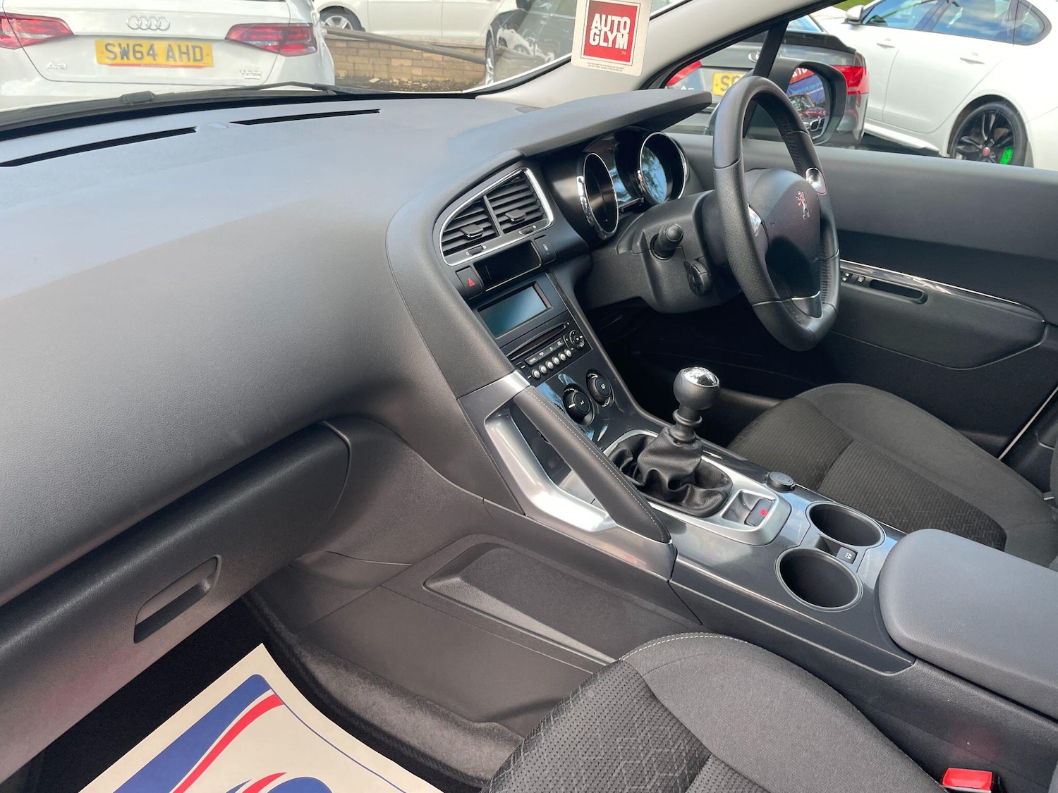 Used Peugeot 3008 2015 for sale - 76108632: Photo 27