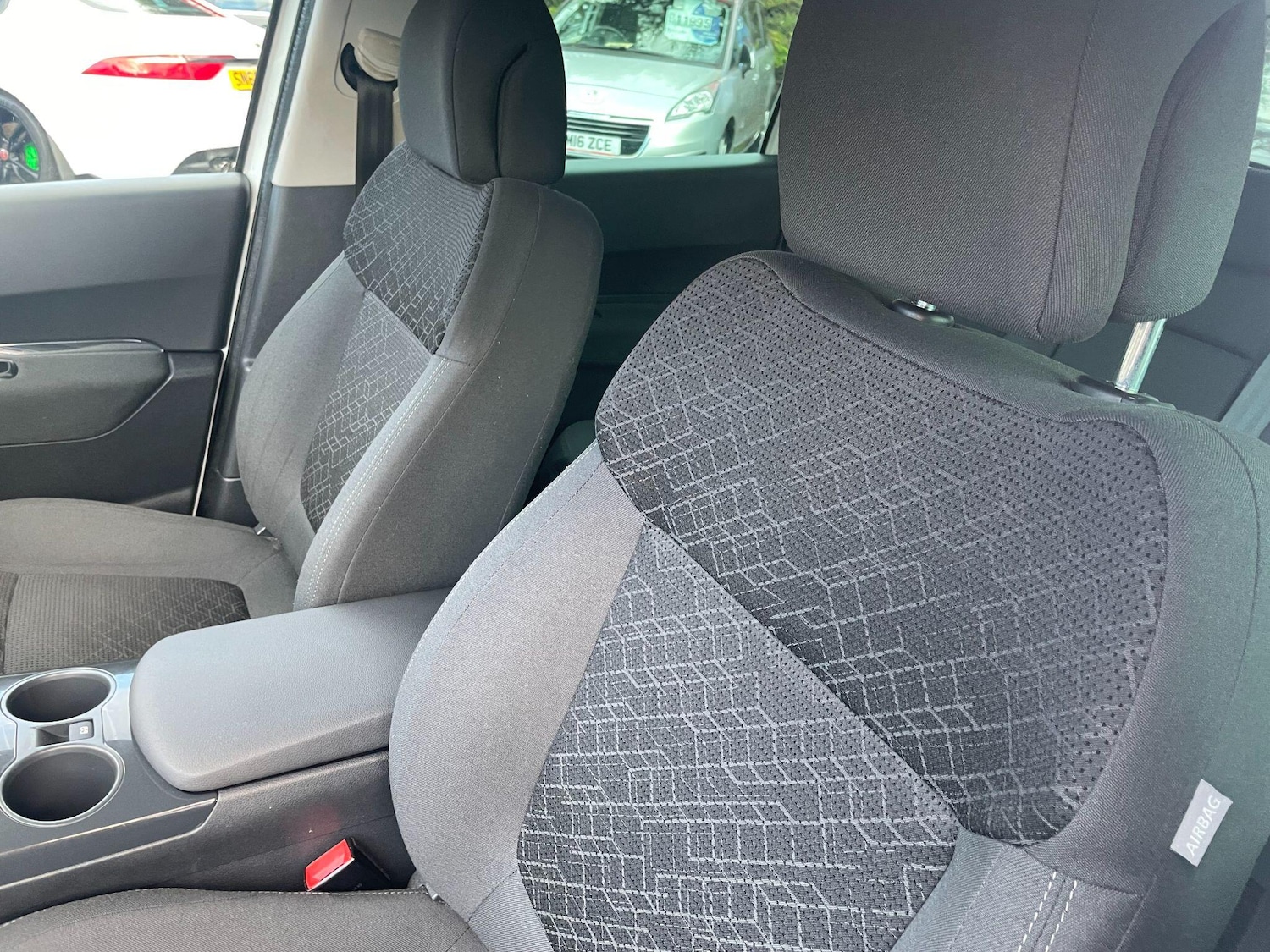 Used Peugeot 3008 2015 for sale - 76108632: Photo 28