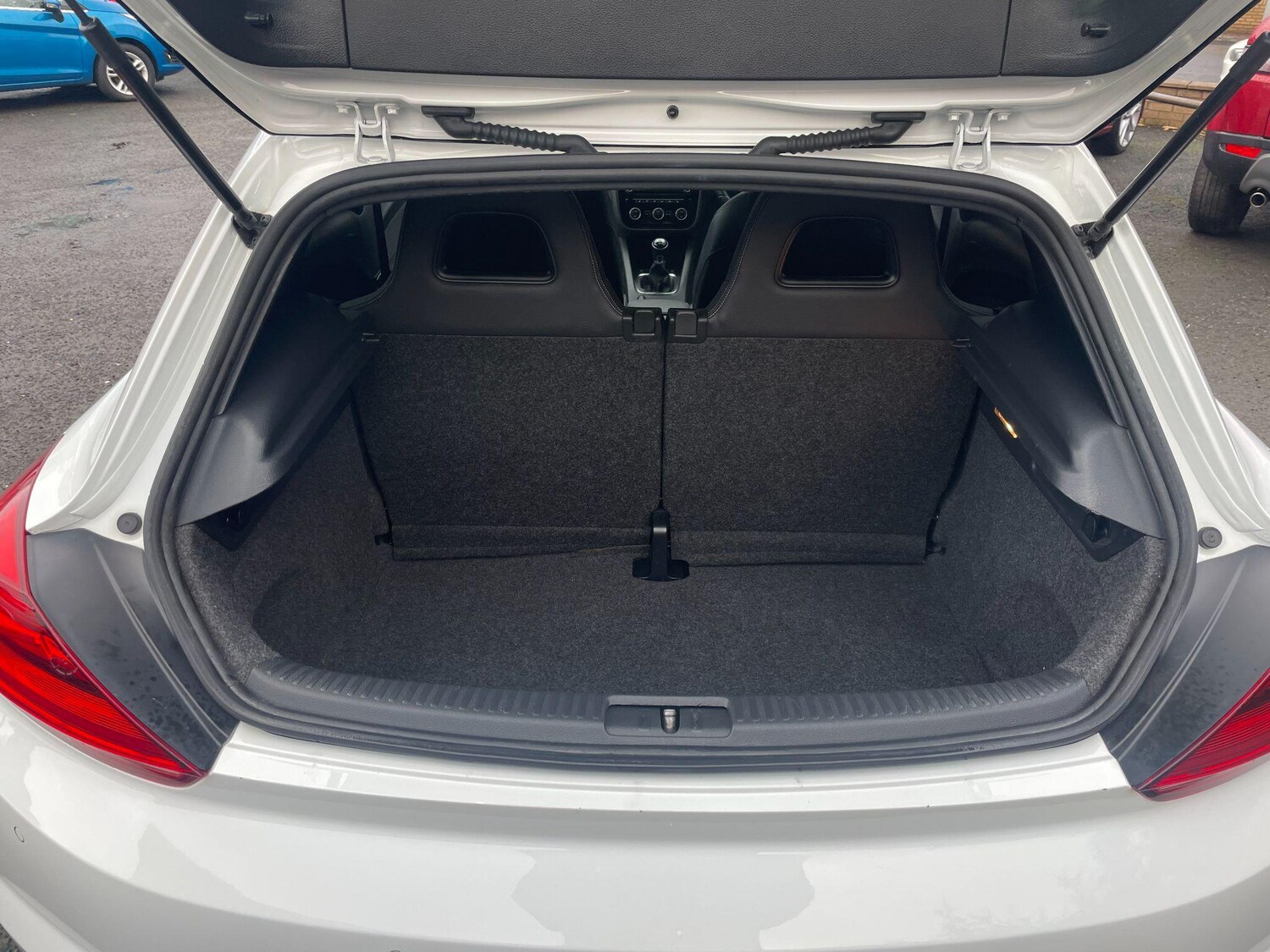 Used Volkswagen Scirocco 2016 for sale - 76849717: Photo 32