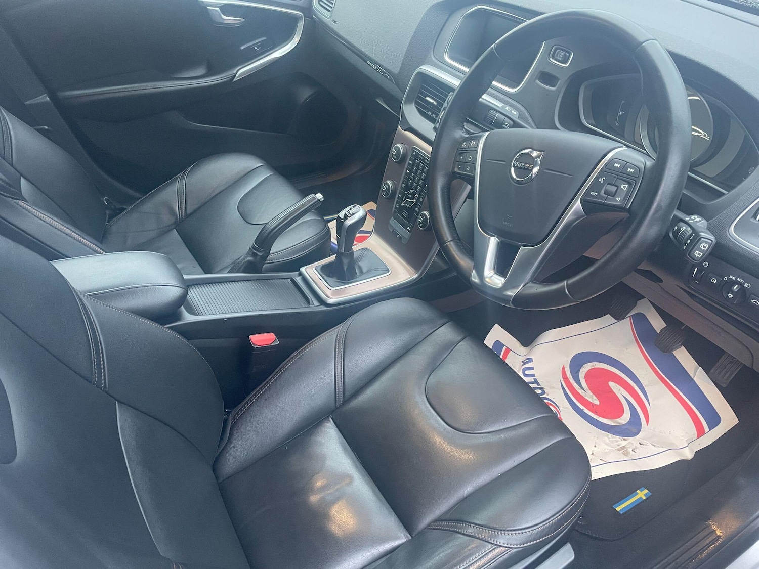 Used Volvo V40 2017 for sale - 76753053: Photo 15