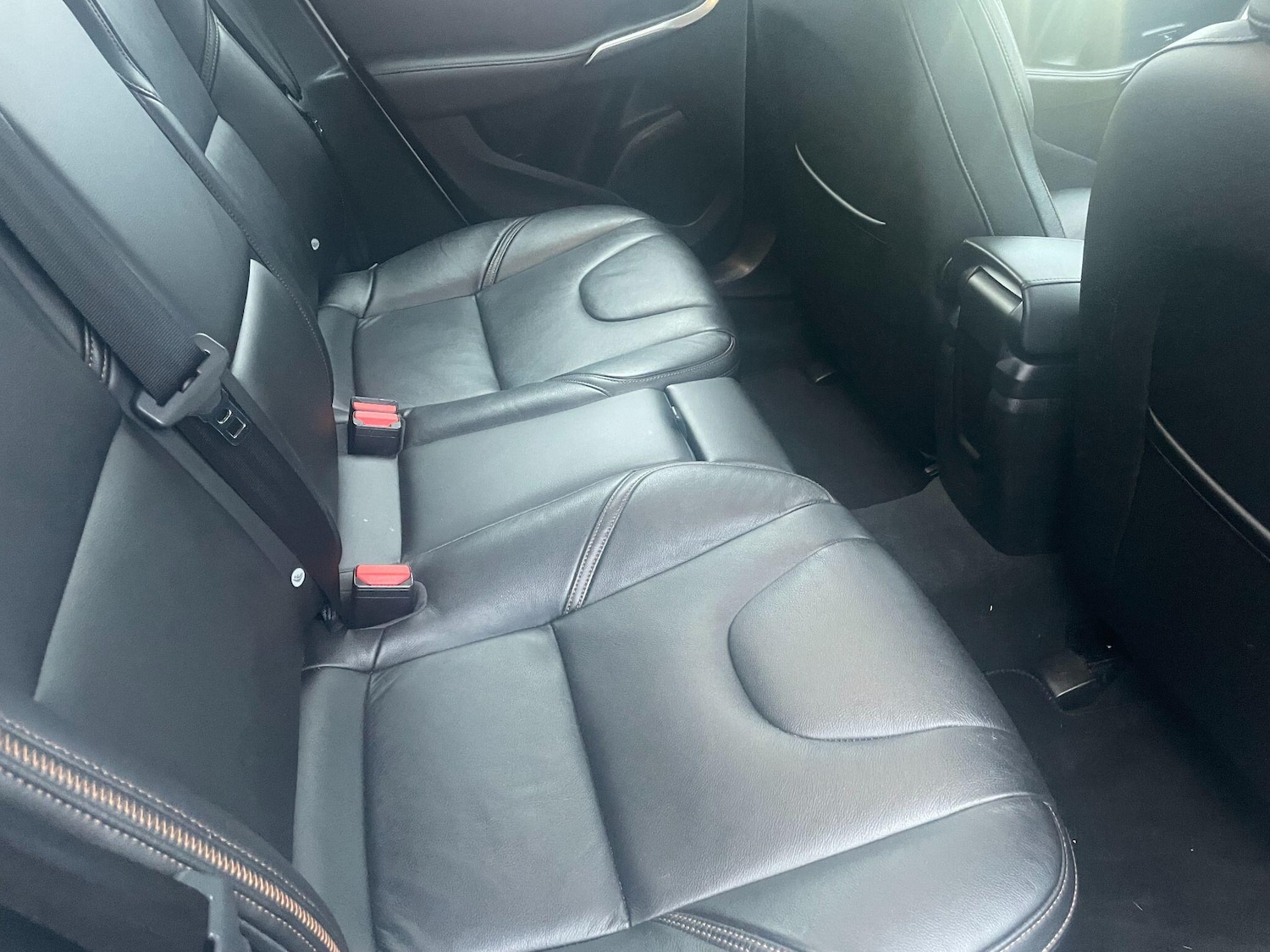 Used Volvo V40 2017 for sale - 76753053: Photo 18