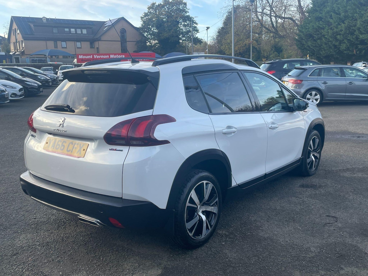 Used Peugeot 2008 2017 for sale - 76990230: Photo 11