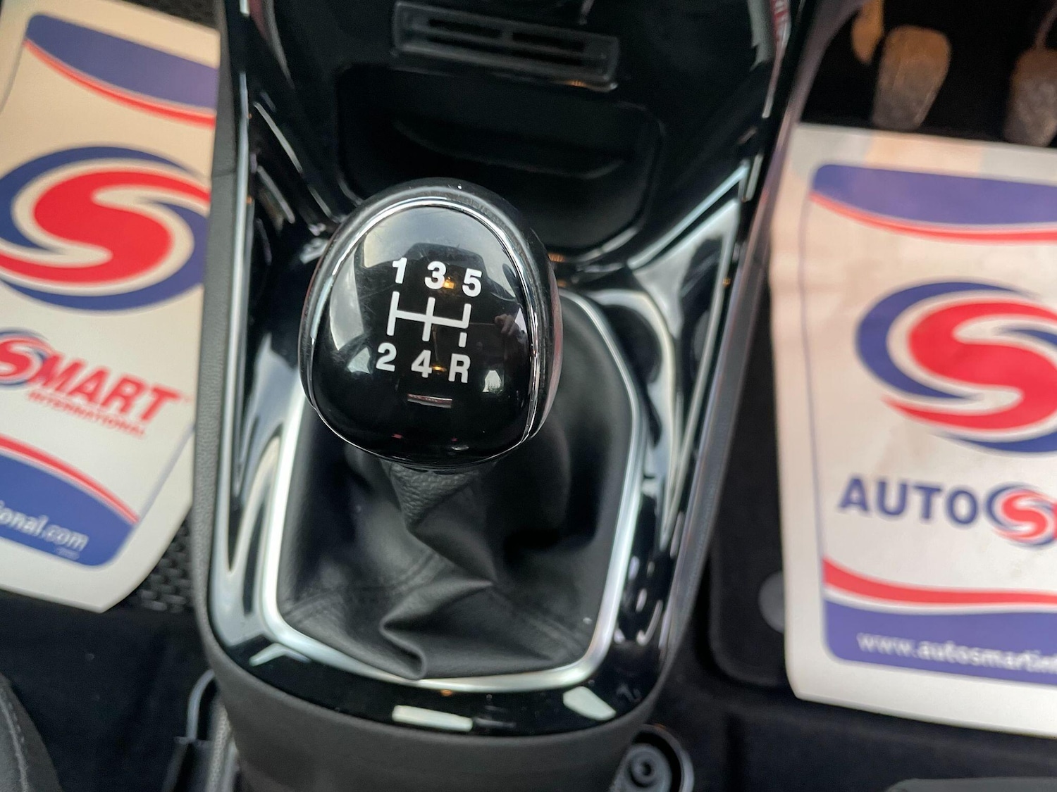 Used Ford Fiesta 2015 for sale - 76457898: Photo 24