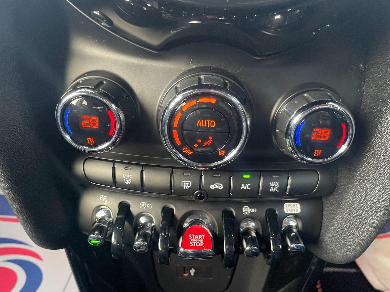 Used MINI Hatch 2018 for sale - 76953378: Photo 25