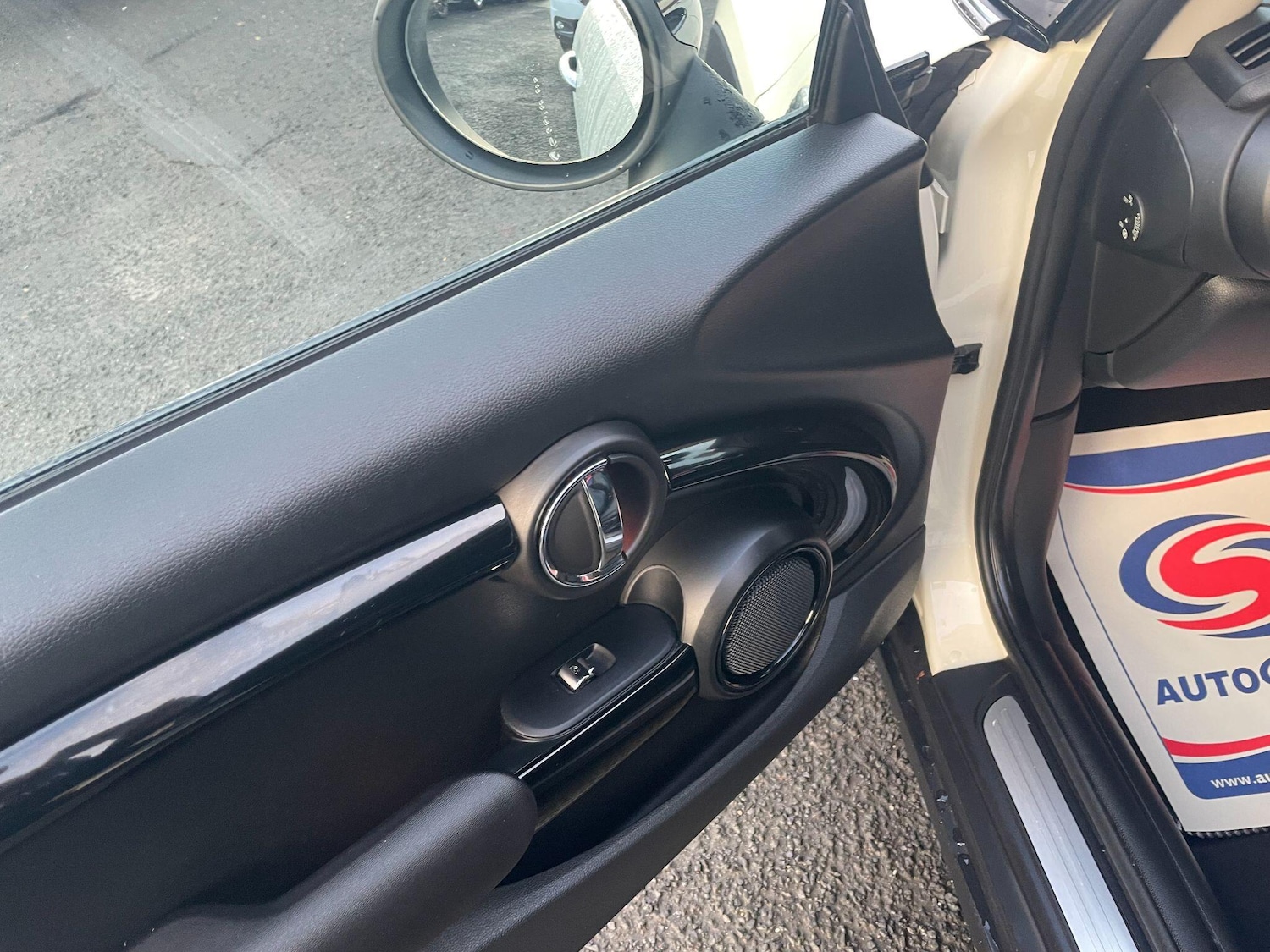 Used MINI Hatch 2018 for sale - 76953378: Photo 32