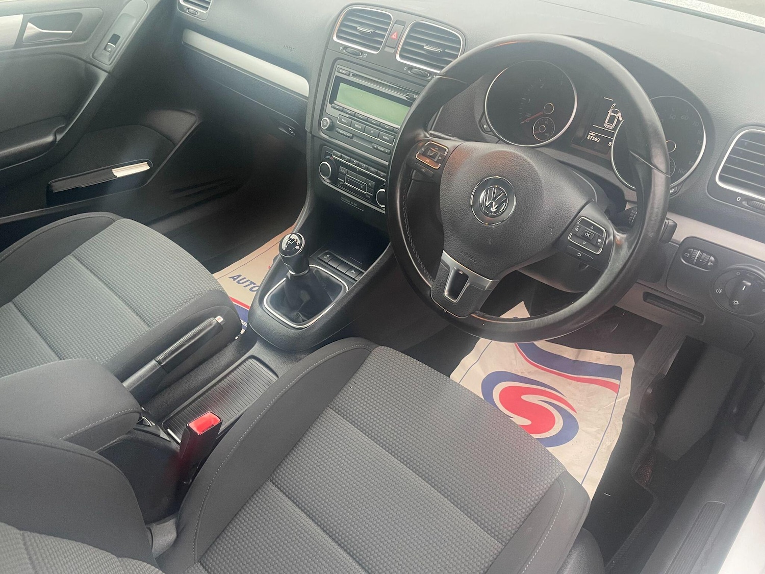 Used Volkswagen Golf 2011 for sale - 76765383: Photo 24