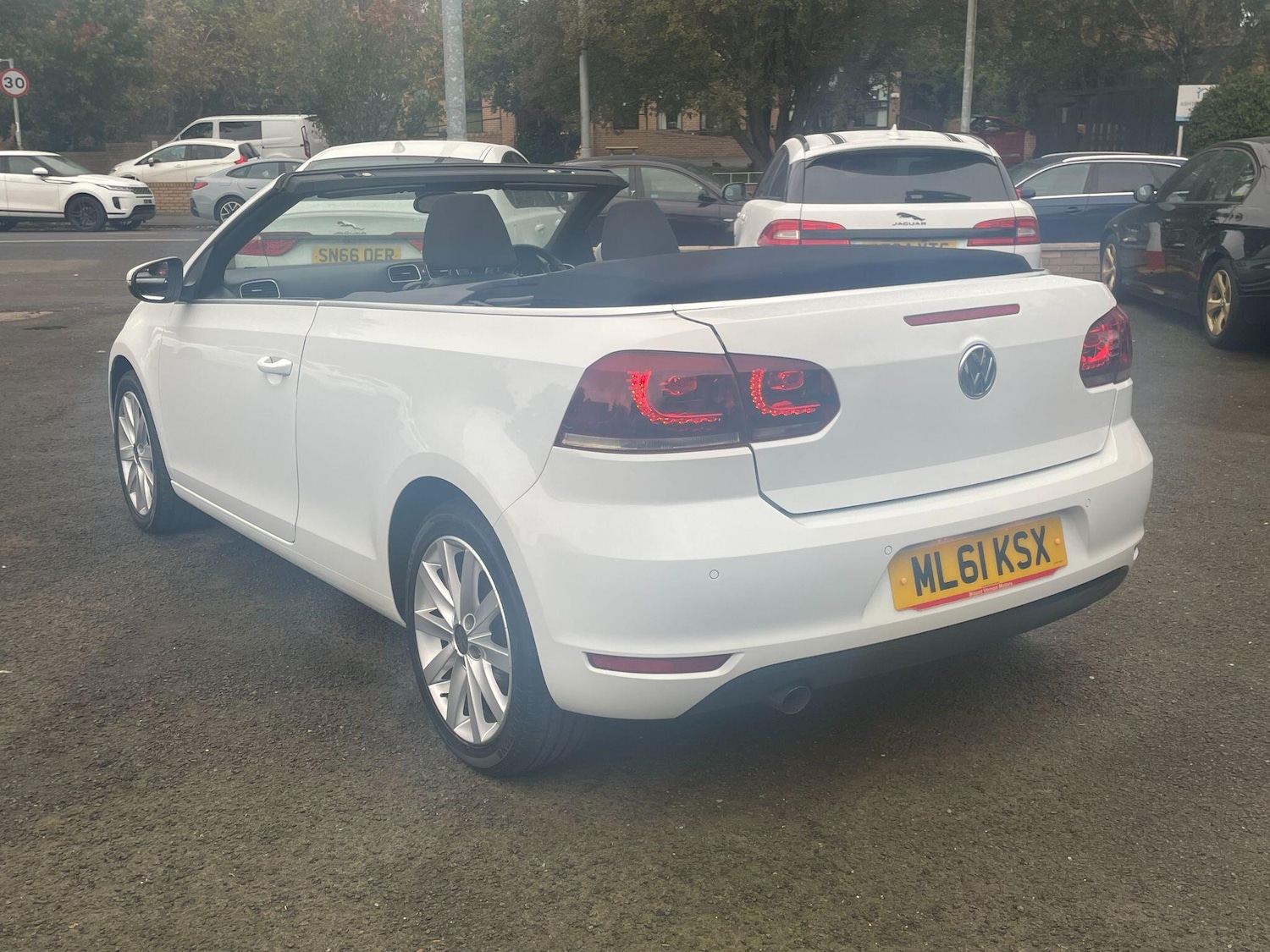 Used Volkswagen Golf 2011 for sale - 76765383: Photo 9