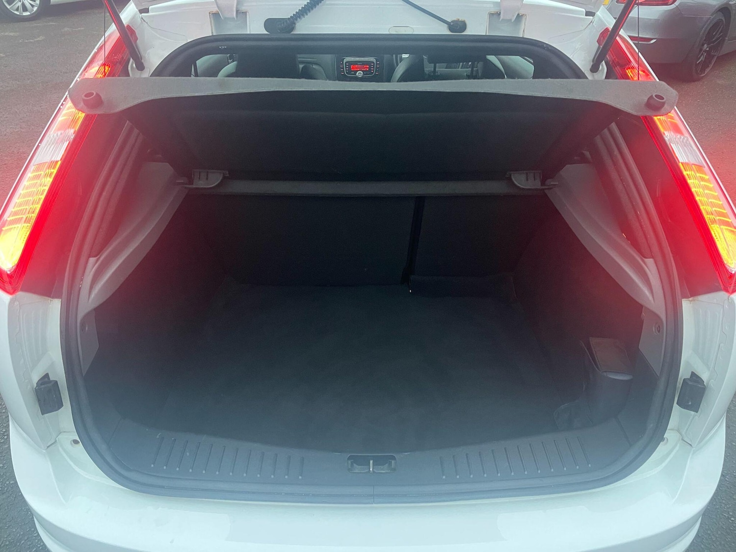 Used Ford Focus 2010 for sale - 77279769: Photo 27