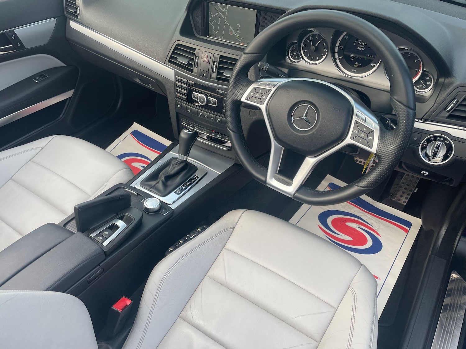 Used Mercedes-Benz E Class 2012 for sale - 76538408: Photo 16