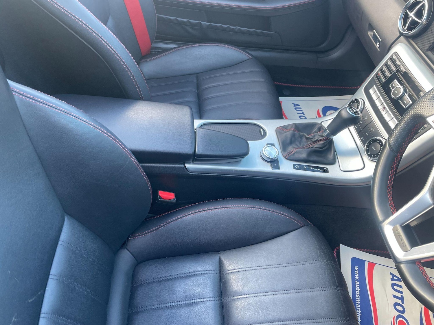 Used Mercedes-Benz SLK 2015 for sale - 76584690: Photo 16