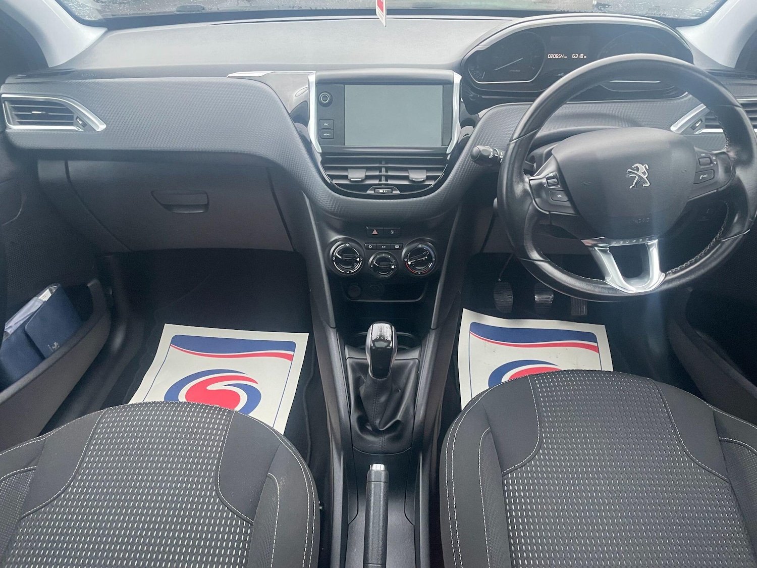 Used Peugeot 208 2016 for sale - 77344065: Photo 20