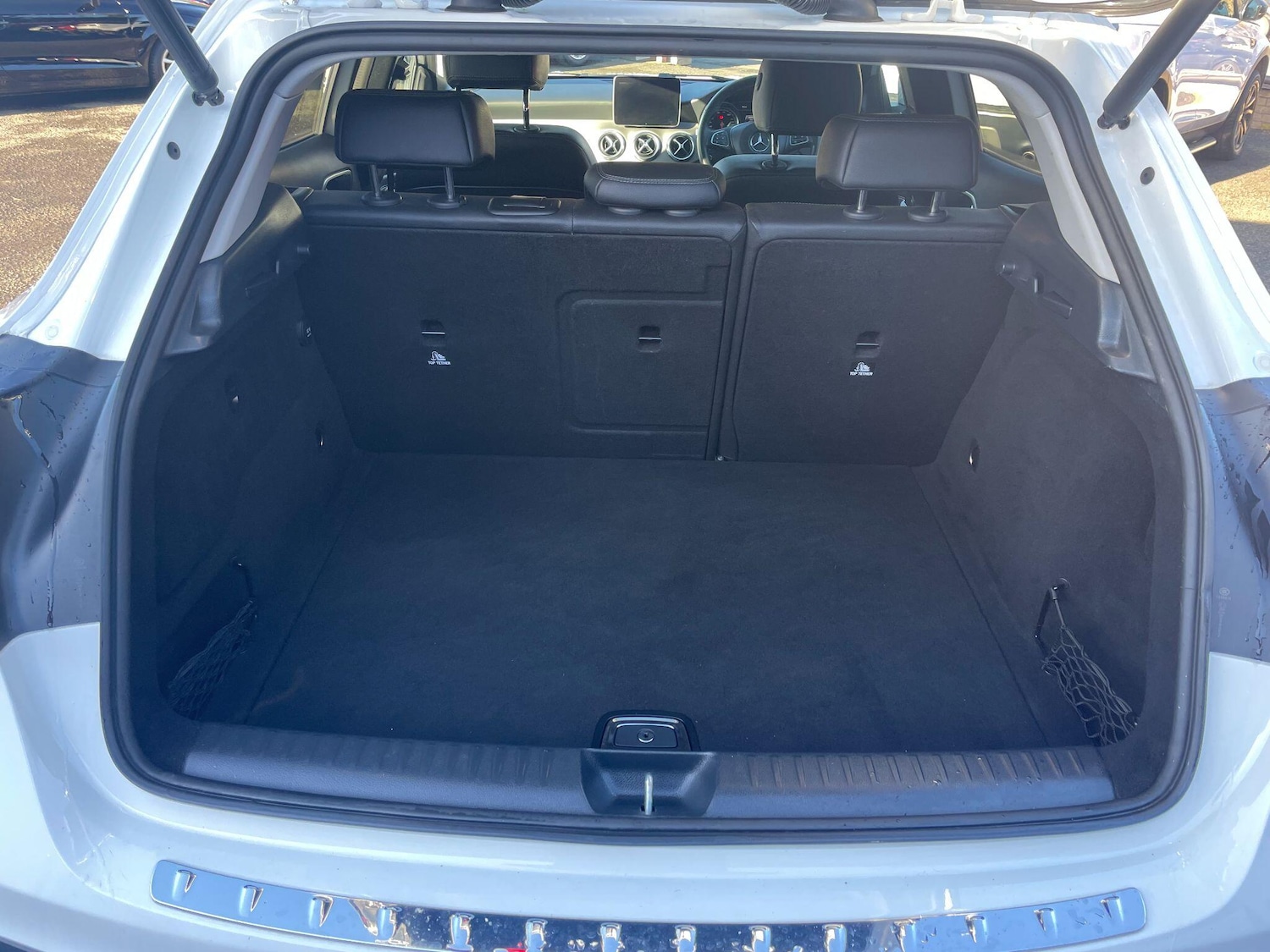 Used Mercedes-Benz GLA 2018 for sale - 78063087: Photo 35