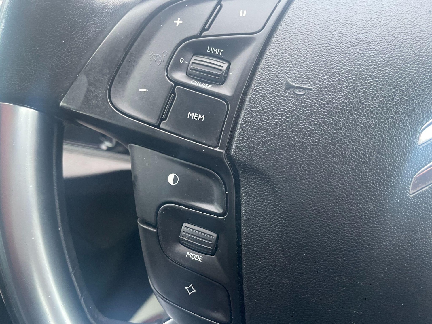 Used Citroen C4 Picasso 2014 for sale - 77455556: Photo 22