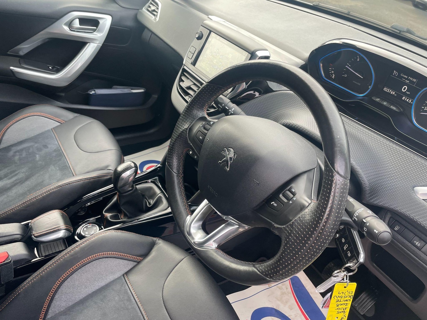 Used Peugeot 2008 2015 for sale - 76108347: Photo 14