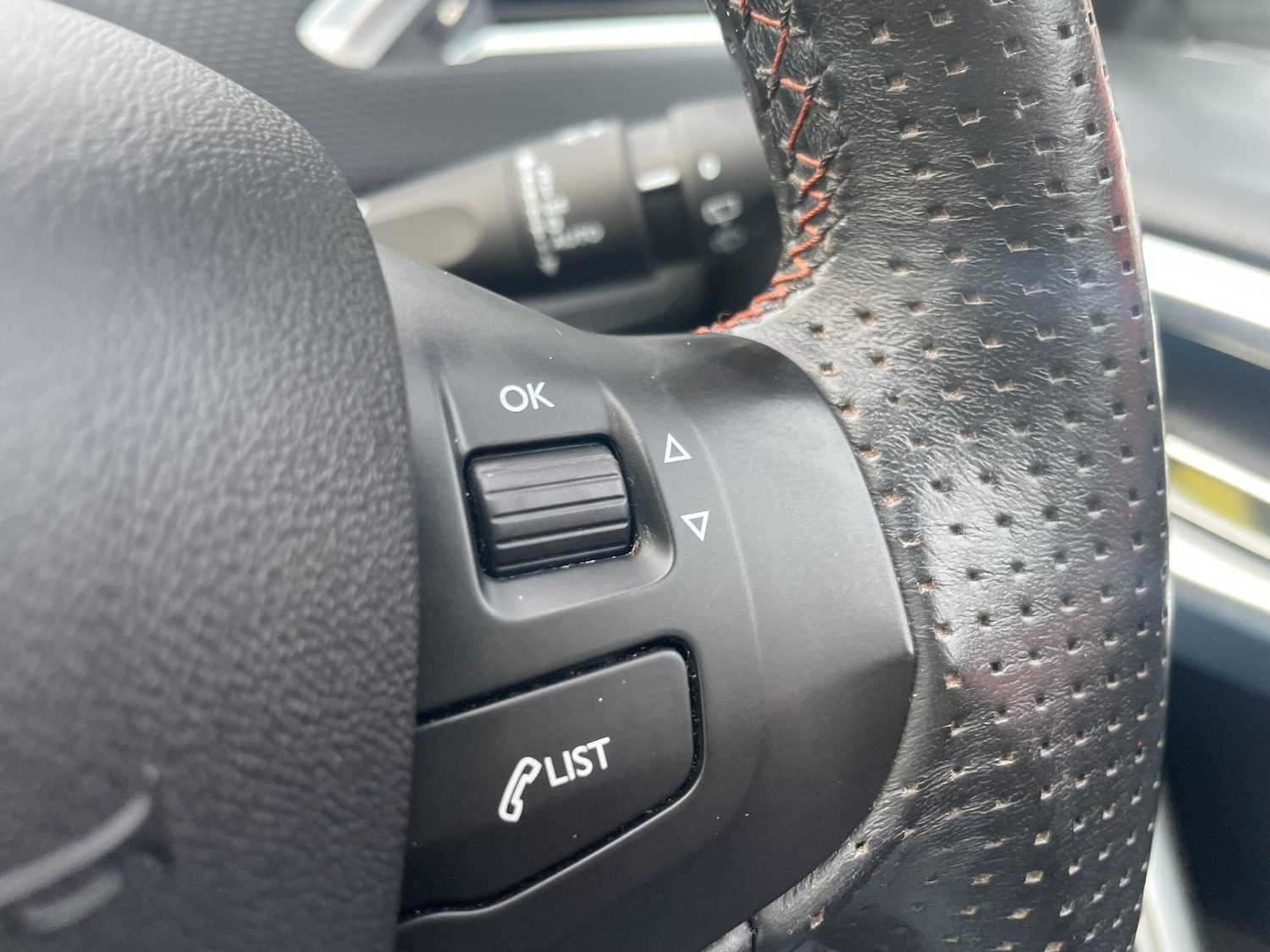 Used Peugeot 2008 2015 for sale - 76108347: Photo 20