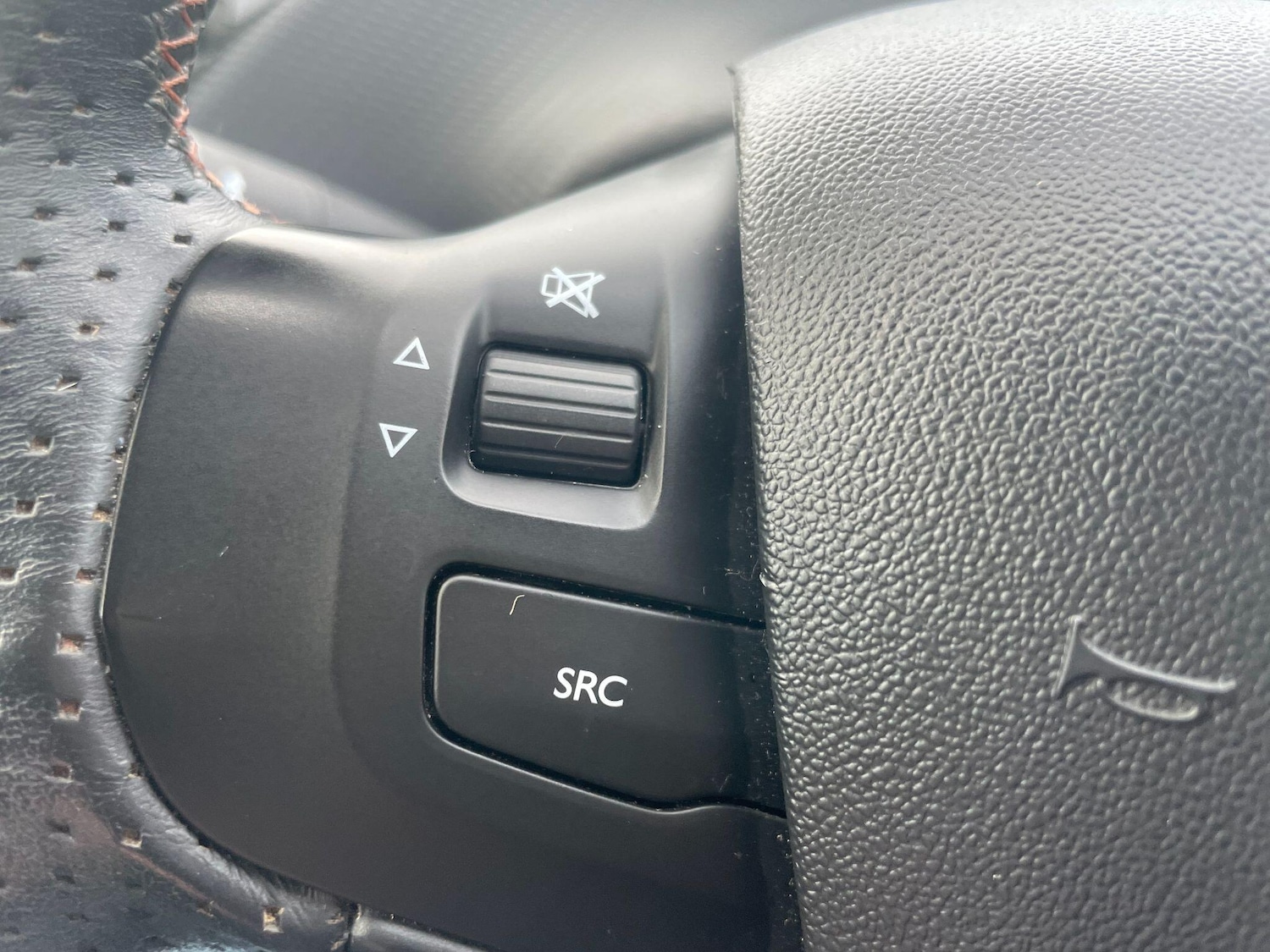 Used Peugeot 2008 2015 for sale - 76108347: Photo 21