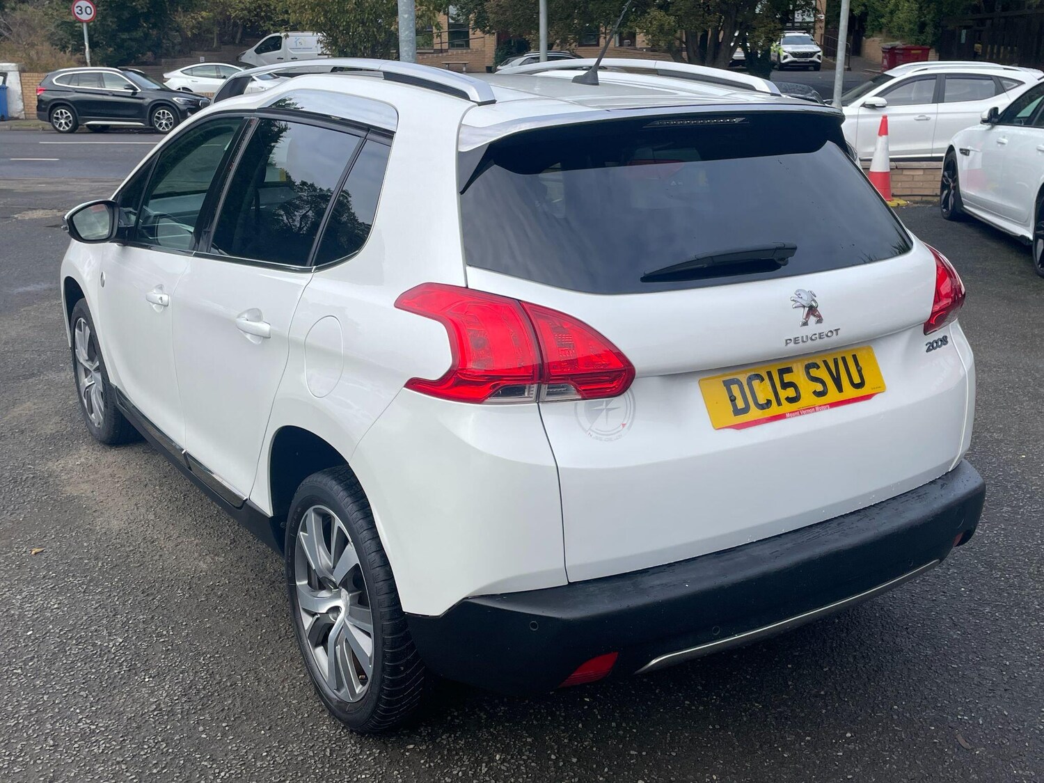 Used Peugeot 2008 2015 for sale - 76108347: Photo 9