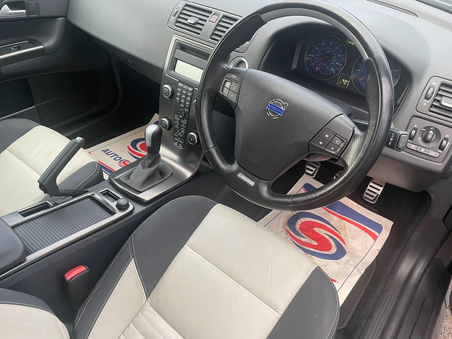 Used Volvo C30 2010 for sale - 77081985: Photo 15