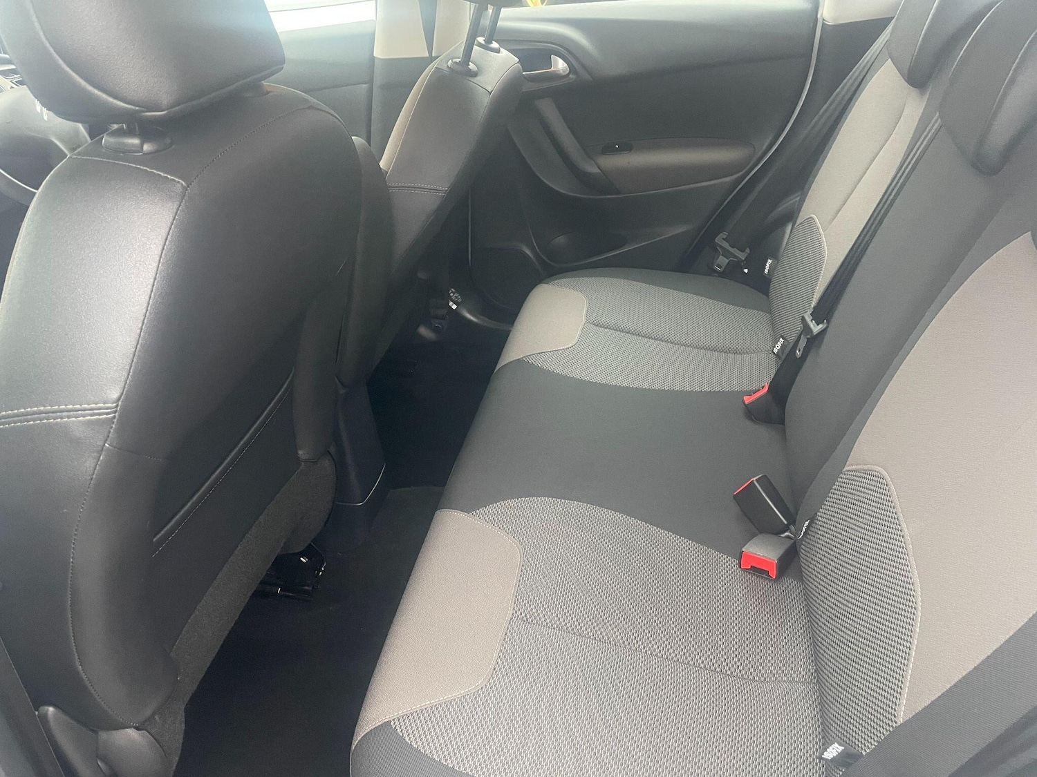 Used Citroen C3 2015 for sale - 76270920: Photo 21